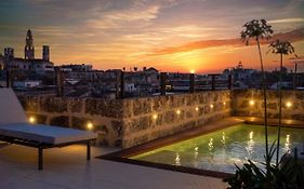 Palazzo Bozzi Corso by La Fiermontina